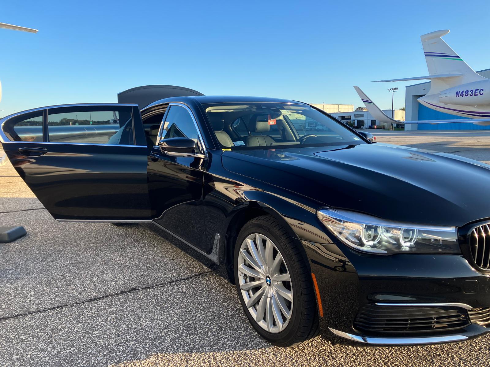 Executive sedan chauffeured service Baltimore — Corporate Class Transport